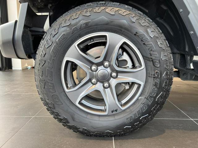 スポーツ ワンオーナー 4WD クルーズコントロール バックカメラ ETC サイドカメラ フロントカメラ リアパークセンス 純正17インチAW Bluetooth AppleCarPlay ドライブレコーダー(21枚目)