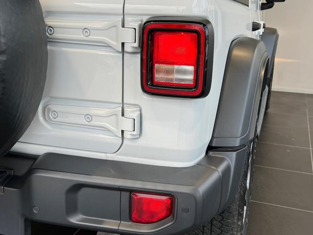 スポーツ ワンオーナー 4WD クルーズコントロール バックカメラ ETC サイドカメラ フロントカメラ リアパークセンス 純正17インチAW Bluetooth AppleCarPlay ドライブレコーダー(42枚目)