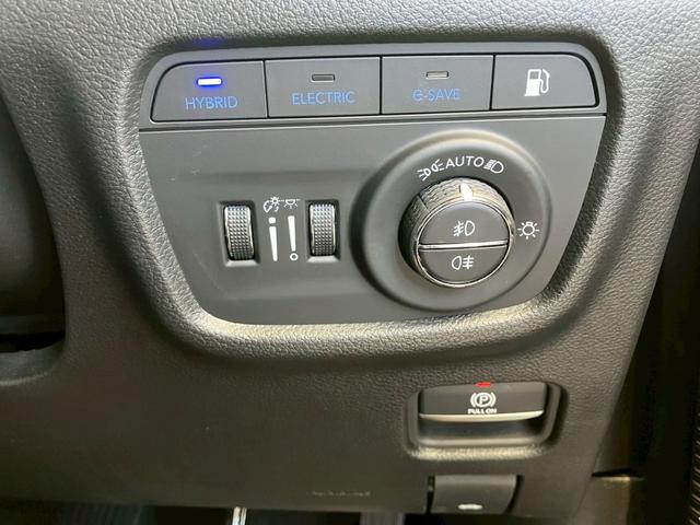 ジープ・グランドチェロキー４ｘｅ リミテッド　４ｘｅ　純正１０．１型ナビ／全方囲カメラ／全席シートヒーター・クーラー／前席メモリー付きパワーシート／ブラインドスポットモニター／ステアリングヒーター／アクティブクルーズコントロール／パワーバックドア（19枚目）