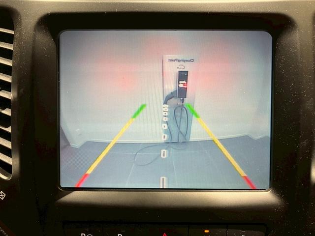 ジープ・チェロキー トレイルホーク　純正ナビフルセグＴＶパワーシートハーフレザーパワーバックドアＥＴパドルシフトクルーズコントロールルーフレールＬＥＤヘッドライトステアリングスイッチ衝突軽減ブレーキブラインドスポットモニターレーンキープ（13枚目）