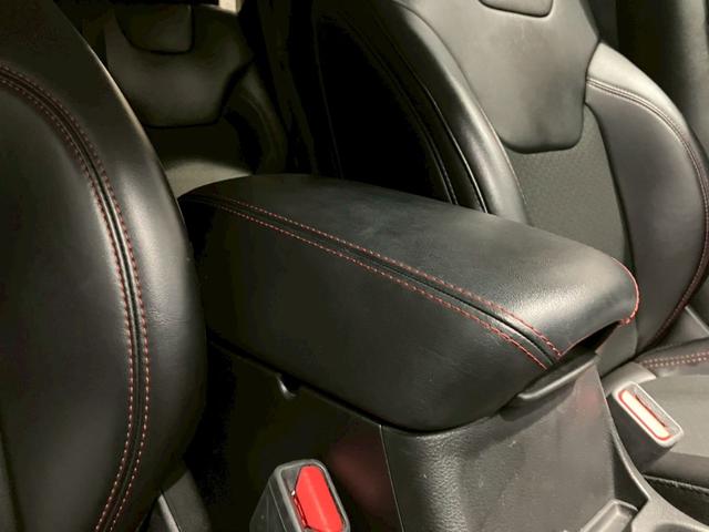 ジープ・チェロキー トレイルホーク　純正ナビフルセグＴＶパワーシートハーフレザーパワーバックドアＥＴパドルシフトクルーズコントロールルーフレールＬＥＤヘッドライトステアリングスイッチ衝突軽減ブレーキブラインドスポットモニターレーンキープ（45枚目）