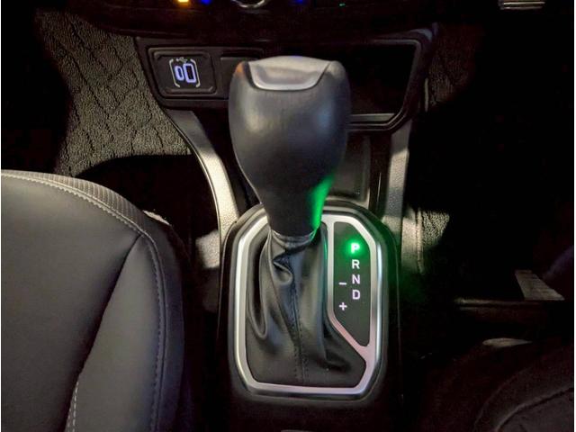 ジープ・レネゲード アルティテュード　ｅ－ハイブリッド　１２．１型純正ナビ／ＣａｒＰｌａｙ・ＡｎｄｒｏｉｄＡｕｔｏ対応／アクティブクルーズコントロール／ブラインドスポットモニター／ＥＴＣ２．０／バックモニター／ステアリングヒーター／前席パワーシートヒーター（40枚目）