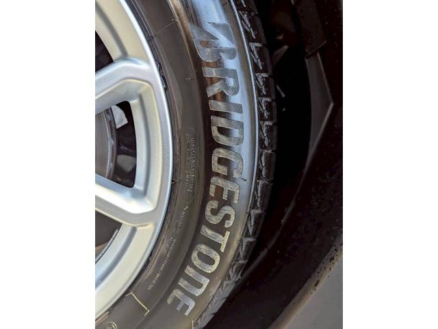 ジープ・レネゲード アルティテュード　ｅ－ハイブリッド　１２．１型純正ナビ／ＣａｒＰｌａｙ・ＡｎｄｒｏｉｄＡｕｔｏ対応／アクティブクルーズコントロール／ブラインドスポットモニター／ＥＴＣ２．０／バックモニター／ステアリングヒーター／前席パワーシートヒーター（57枚目）