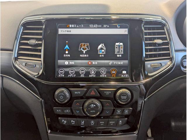 ジープ・グランドチェロキー リミテッド　エアサス／シートヒーター／アクティブクルーズコントロール／純正１８インチアルミ／純正Ｕコネクトナビ／フルセグＴＶ／カープレイ／革シート／ルーフレール／パワーシート／パワーバックドア／クリアランスソナー（30枚目）