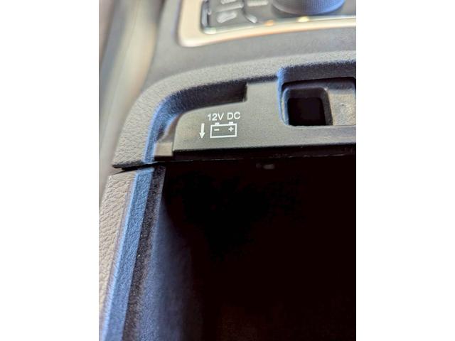 ジープ・グランドチェロキー リミテッド　エアサス／シートヒーター／アクティブクルーズコントロール／純正１８インチアルミ／純正Ｕコネクトナビ／フルセグＴＶ／カープレイ／革シート／ルーフレール／パワーシート／パワーバックドア／クリアランスソナー（46枚目）