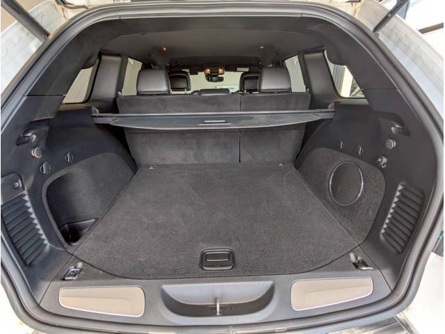 ジープ・グランドチェロキー リミテッド　エアサス／シートヒーター／アクティブクルーズコントロール／純正１８インチアルミ／純正Ｕコネクトナビ／フルセグＴＶ／カープレイ／革シート／ルーフレール／パワーシート／パワーバックドア／クリアランスソナー（70枚目）