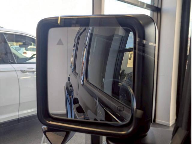 ジープ・ラングラーアンリミテッド サハラ 12.3インチ純正ナビ/LEDライト/アクティブクルーズコントロール/前面衝突警報/パワーシート/シートヒーター/ブラインドスポットモニター/バックカメラ/ステアリングヒーター/純正18インチアルミ(14枚目)