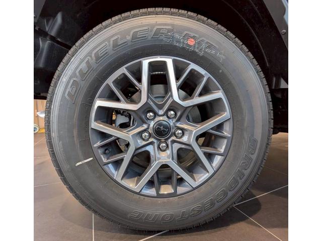 ジープ・ラングラーアンリミテッド サハラ 12.3インチ純正ナビ/LEDライト/アクティブクルーズコントロール/前面衝突警報/パワーシート/シートヒーター/ブラインドスポットモニター/バックカメラ/ステアリングヒーター/純正18インチアルミ(74枚目)