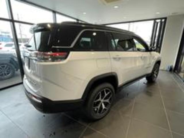 ジープ・コマンダー リミテッド ブラウン革シート/10.25インチ純正ナビ/シートヒーター/ステアリングヒーター/LEDライト/アクティブクルーズコントロール/オートホールド/パワーシート/全方位カメラ/衝突軽減ブレーキ/(5枚目)