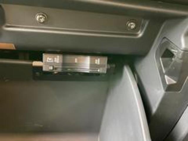 ジープ・コマンダー リミテッド ブラウン革シート/10.25インチ純正ナビ/シートヒーター/ステアリングヒーター/LEDライト/アクティブクルーズコントロール/オートホールド/パワーシート/全方位カメラ/衝突軽減ブレーキ/(22枚目)