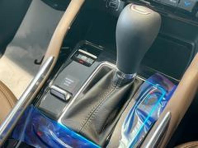 ジープ・コマンダー リミテッド ブラウン革シート/10.25インチ純正ナビ/シートヒーター/ステアリングヒーター/LEDライト/アクティブクルーズコントロール/オートホールド/パワーシート/全方位カメラ/衝突軽減ブレーキ/(28枚目)