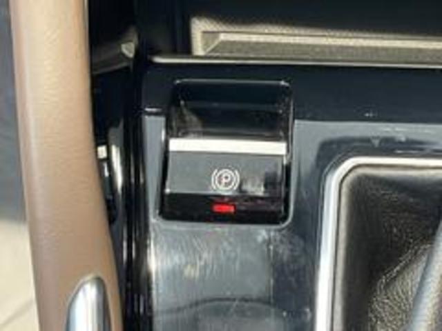 ジープ・コマンダー リミテッド ブラウン革シート/10.25インチ純正ナビ/シートヒーター/ステアリングヒーター/LEDライト/アクティブクルーズコントロール/オートホールド/パワーシート/全方位カメラ/衝突軽減ブレーキ/(32枚目)