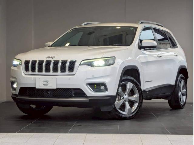 ジープ・チェロキー リミテッド レーダークルーズコントロール/ブラインドスポットモニター/シートヒーター/ベンチレーション/電動シート/パワーバックドア/バックカメラ/フロントカメラ/衝突軽減ブレーキ/ETC2.0/レーンキープ/(2枚目)