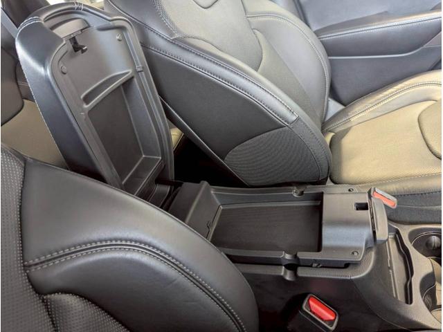 ジープ・チェロキー リミテッド レーダークルーズコントロール/ブラインドスポットモニター/シートヒーター/ベンチレーション/電動シート/パワーバックドア/バックカメラ/フロントカメラ/衝突軽減ブレーキ/ETC2.0/レーンキープ/(48枚目)