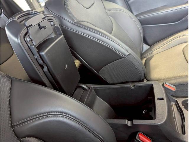 ジープ・チェロキー リミテッド レーダークルーズコントロール/ブラインドスポットモニター/シートヒーター/ベンチレーション/電動シート/パワーバックドア/バックカメラ/フロントカメラ/衝突軽減ブレーキ/ETC2.0/レーンキープ/(49枚目)