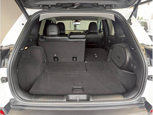 ジープ・チェロキー リミテッド レーダークルーズコントロール/ブラインドスポットモニター/シートヒーター/ベンチレーション/電動シート/パワーバックドア/バックカメラ/フロントカメラ/衝突軽減ブレーキ/ETC2.0/レーンキープ/(70枚目)