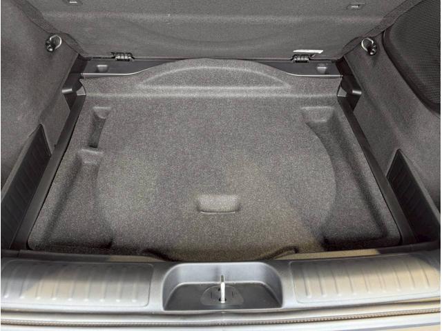 ジープ・チェロキー リミテッド レーダークルーズコントロール/ブラインドスポットモニター/シートヒーター/ベンチレーション/電動シート/パワーバックドア/バックカメラ/フロントカメラ/衝突軽減ブレーキ/ETC2.0/レーンキープ/(75枚目)