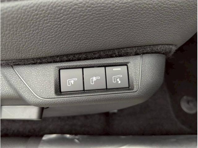 ジープ・アベンジャー アルティテュード 電気自動車/シートヒーター/10.25インチモニター/パワーシート/バックカメラ/LEDライト/アクティブクルーズコントロール/前面衝突警報/革シート/ETC2.0/純正17インチアルミホイール/(14枚目)