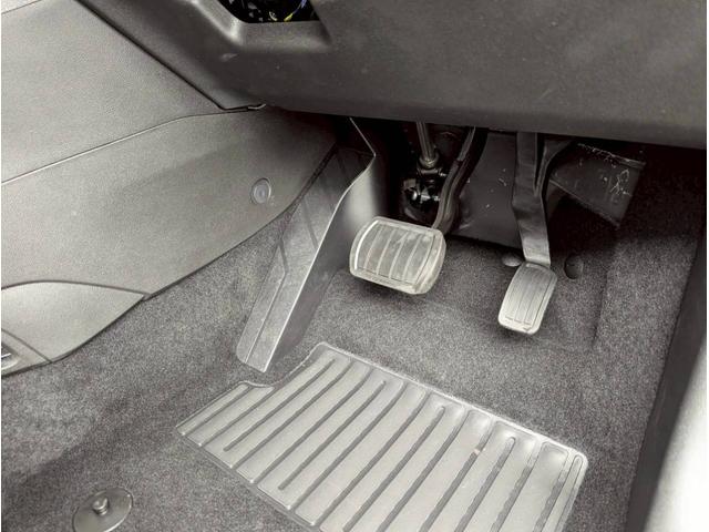 ジープ・アベンジャー アルティテュード 電気自動車/シートヒーター/10.25インチモニター/パワーシート/バックカメラ/LEDライト/アクティブクルーズコントロール/前面衝突警報/革シート/ETC2.0/純正17インチアルミホイール/(15枚目)