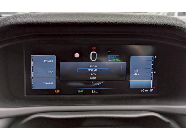 ジープ・アベンジャー アルティテュード 電気自動車/シートヒーター/10.25インチモニター/パワーシート/バックカメラ/LEDライト/アクティブクルーズコントロール/前面衝突警報/革シート/ETC2.0/純正17インチアルミホイール/(22枚目)