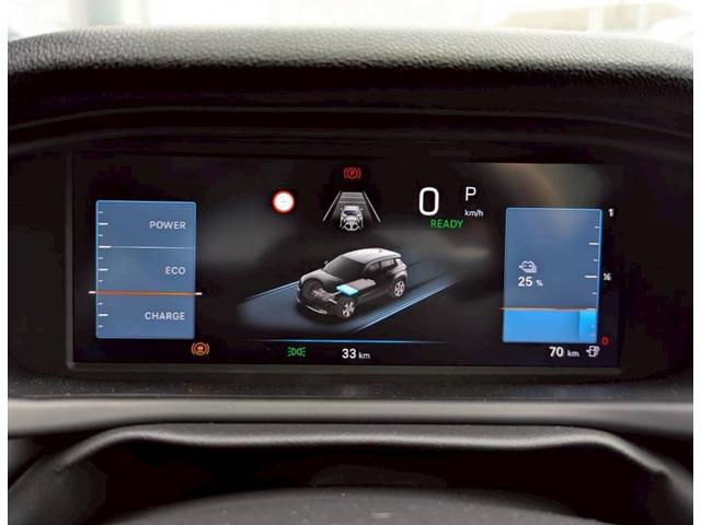 ジープ・アベンジャー アルティテュード 電気自動車/シートヒーター/10.25インチモニター/パワーシート/バックカメラ/LEDライト/アクティブクルーズコントロール/前面衝突警報/革シート/ETC2.0/純正17インチアルミホイール/(23枚目)