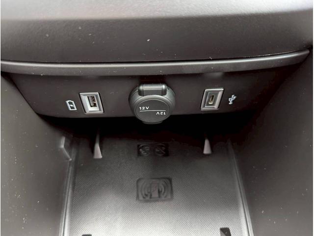 ジープ・アベンジャー アルティテュード 電気自動車/シートヒーター/10.25インチモニター/パワーシート/バックカメラ/LEDライト/アクティブクルーズコントロール/前面衝突警報/革シート/ETC2.0/純正17インチアルミホイール/(42枚目)