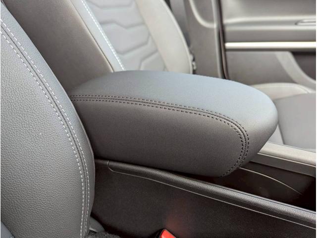 ジープ・アベンジャー アルティテュード 電気自動車/シートヒーター/10.25インチモニター/パワーシート/バックカメラ/LEDライト/アクティブクルーズコントロール/前面衝突警報/革シート/ETC2.0/純正17インチアルミホイール/(47枚目)