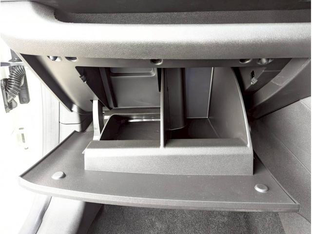 ジープ・アベンジャー アルティテュード 電気自動車/シートヒーター/10.25インチモニター/パワーシート/バックカメラ/LEDライト/アクティブクルーズコントロール/前面衝突警報/革シート/ETC2.0/純正17インチアルミホイール/(54枚目)