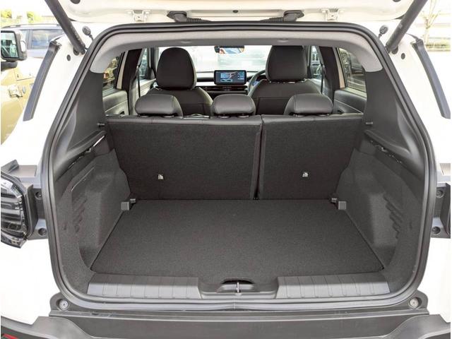 ジープ・アベンジャー アルティテュード 電気自動車/シートヒーター/10.25インチモニター/パワーシート/バックカメラ/LEDライト/アクティブクルーズコントロール/前面衝突警報/革シート/ETC2.0/純正17インチアルミホイール/(66枚目)