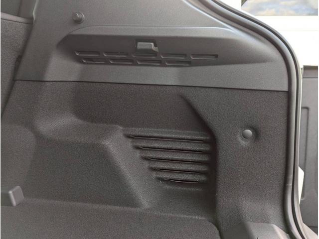 ジープ・アベンジャー アルティテュード 電気自動車/シートヒーター/10.25インチモニター/パワーシート/バックカメラ/LEDライト/アクティブクルーズコントロール/前面衝突警報/革シート/ETC2.0/純正17インチアルミホイール/(70枚目)