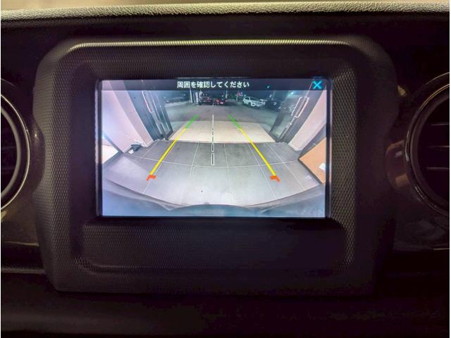 ジープ・ラングラー ブラック&タン 50台限定車/リアパークアシスト/バックカメラ/サイドカメラ/禁煙車/純正ディスプレイオーディオ/純正17AW/前面衝突警報/アクティブクルーズコントロール/ソフトトップ/LEDライト/(38枚目)