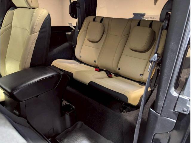 ジープ・ラングラー ブラック&タン 50台限定車/リアパークアシスト/バックカメラ/サイドカメラ/禁煙車/純正ディスプレイオーディオ/純正17AW/前面衝突警報/アクティブクルーズコントロール/ソフトトップ/LEDライト/(62枚目)