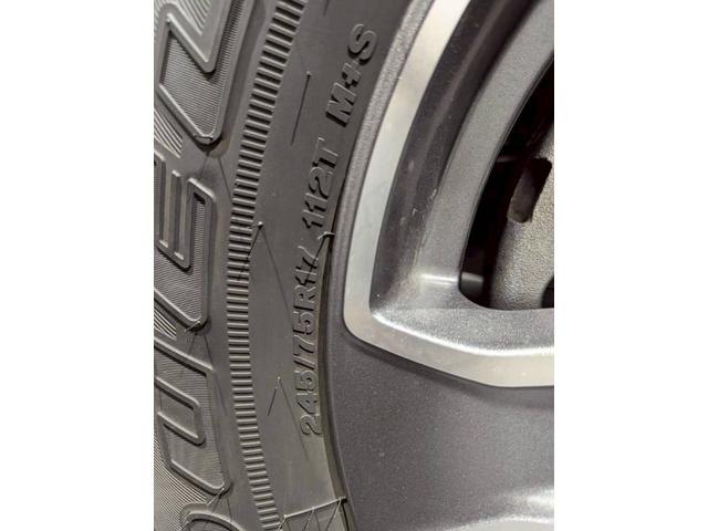 ジープ・ラングラー ブラック&タン 50台限定車/リアパークアシスト/バックカメラ/サイドカメラ/禁煙車/純正ディスプレイオーディオ/純正17AW/前面衝突警報/アクティブクルーズコントロール/ソフトトップ/LEDライト/(75枚目)