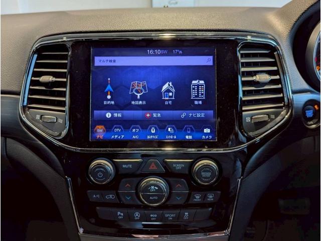 ジープ・グランドチェロキー ラレード 禁煙車/パワーシート/バックカメラ/純正18インチアルミ/純正ナビ/フルセグTV/カープレイ/革巻きステアリング/ルーフレール/HIDヘッドライト/クリアランスソナー/フォグランプ/ETC/(26枚目)