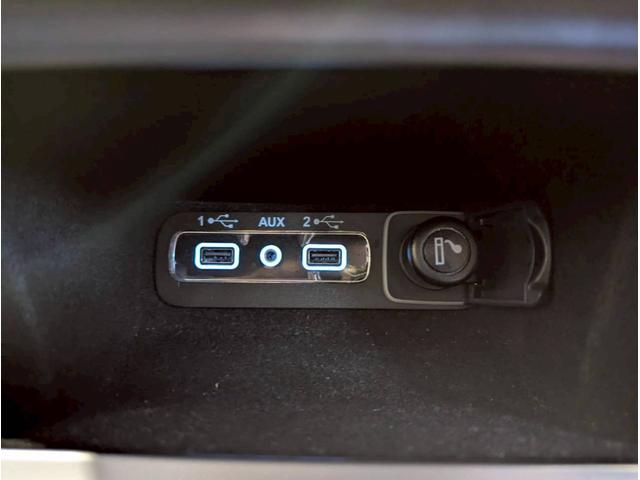 ジープ・グランドチェロキー ラレード 禁煙車/パワーシート/バックカメラ/純正18インチアルミ/純正ナビ/フルセグTV/カープレイ/革巻きステアリング/ルーフレール/HIDヘッドライト/クリアランスソナー/フォグランプ/ETC/(45枚目)