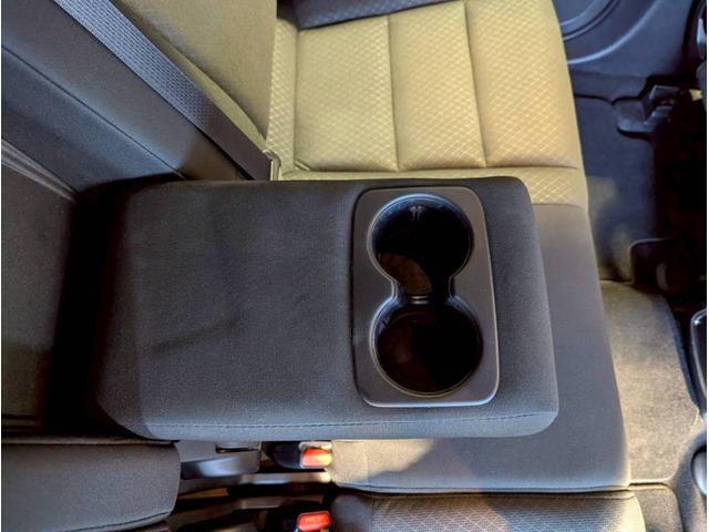 ジープ・グランドチェロキー ラレード 禁煙車/パワーシート/バックカメラ/純正18インチアルミ/純正ナビ/フルセグTV/カープレイ/革巻きステアリング/ルーフレール/HIDヘッドライト/クリアランスソナー/フォグランプ/ETC/(63枚目)