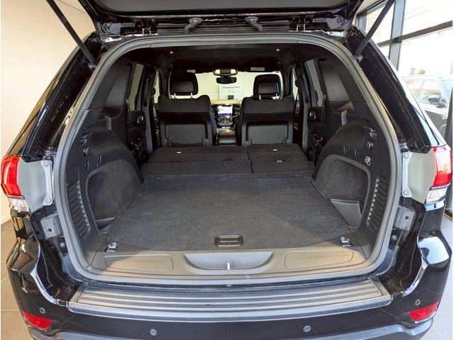 ジープ・グランドチェロキー ラレード 禁煙車/パワーシート/バックカメラ/純正18インチアルミ/純正ナビ/フルセグTV/カープレイ/革巻きステアリング/ルーフレール/HIDヘッドライト/クリアランスソナー/フォグランプ/ETC/(73枚目)