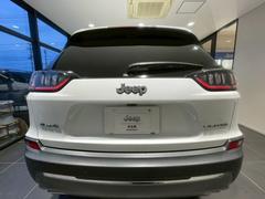 ジープ・チェロキー リミテッド　純正ナビパワーバックドアベンチレーション電動シートクルーズコントロールＬＥＤヘッドライト純正１８インチＡＷ黒革シートステアリングスイッチ衝突軽減ブレーキブラインドスポットモニターレーンキープＥＴＣ 1301027A30250411W002 5