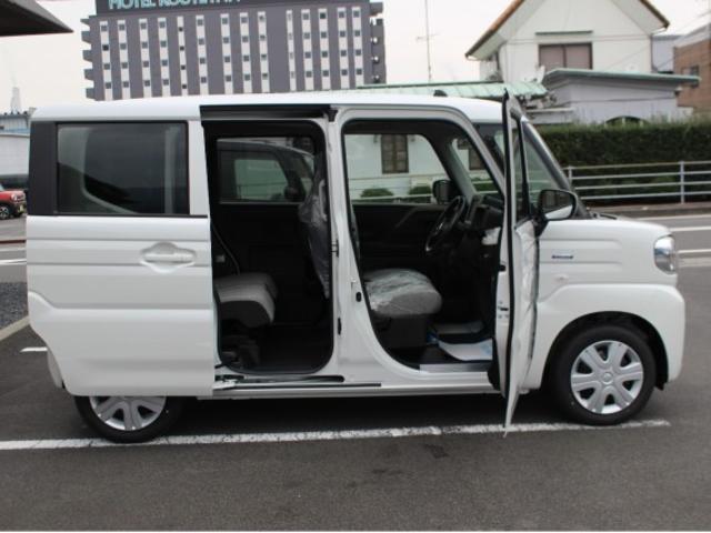 スペーシア ハイブリッドG 届出済未使用車・禁煙車・保証あり・衝突軽減ブレーキ付・プッシュスタート・LEDヘッドライト・オートライト・オートエアコン・アイドリングストップ付・両側スライドドア(14枚目)