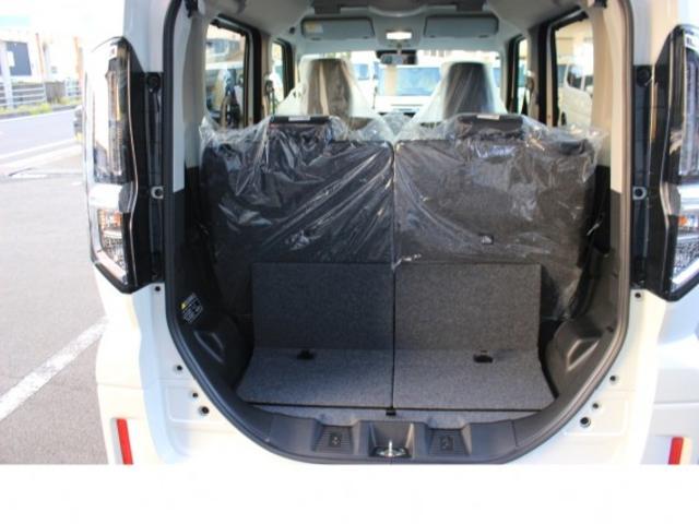 スペーシアカスタム ハイブリッドＸＳ　届出済未使用車・禁煙車・保証あり・衝突軽減ブレーキ付・ＬＥＤヘッドライト・オットマン・サーキュレーター・両側電動スライドドア・シートヒーター・プッシュスタート・オートエアコン・オートライト（4枚目）