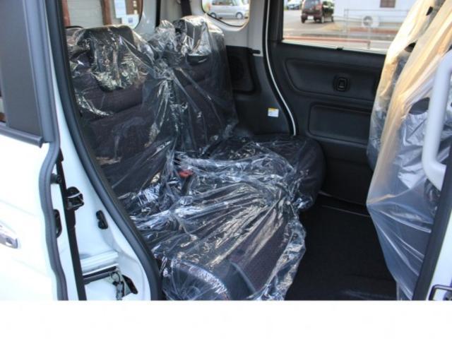 スペーシアカスタム ハイブリッドＸＳ　届出済未使用車・禁煙車・保証あり・衝突軽減ブレーキ付・ＬＥＤヘッドライト・オットマン・サーキュレーター・両側電動スライドドア・シートヒーター・プッシュスタート・オートエアコン・オートライト（7枚目）