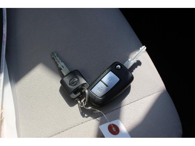 デイズ Ｂ　保証あり・ＣＤチューナー・ＣＤ・ＡＭ／ＦＭラジオ・アイドリングストップ付・電動格納ミラー・スペアキーあり・キーレスエントリー・Ｗエアバック（5枚目）