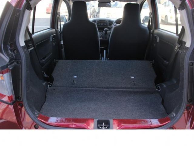 �n��ő勉�̓W��������G�X�G�X�I�[�g������Ђł́A�O���[�v���݌ɂQ�T�O��ȏォ��I�ׂ܂��B