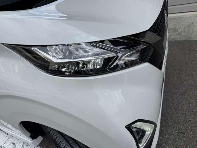 デイズ ６６０　ハイウェイスターＸ　アーバンクロム　プロパイロット　エディション　純正ナビ・アラウンドＶ・アルミ・ＴＶ・ＳＯＳコ（18枚目）