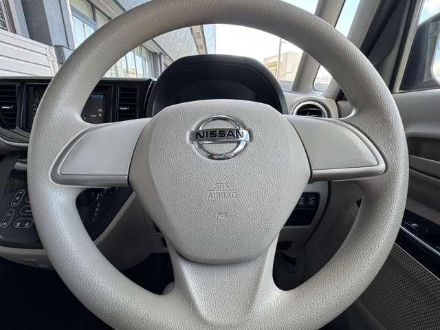 �n���h���̓V���v���ȃf�U�C���ő��삵�₷���ł����