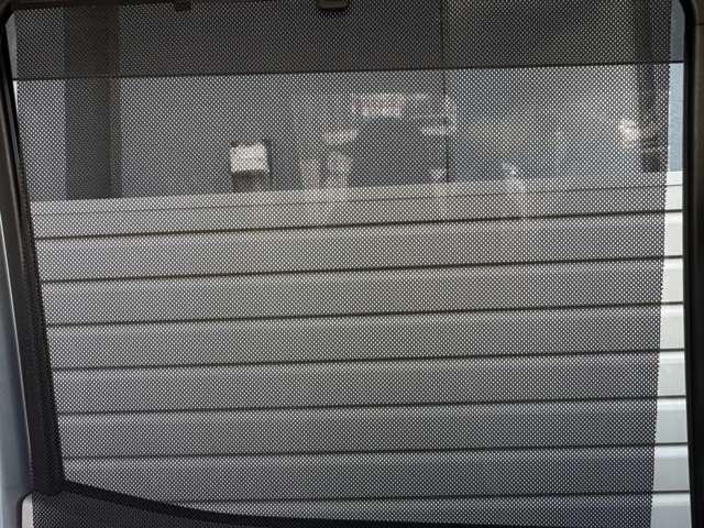 ��Ȃɂ̓��[���T���V�F�[�h�t���������Ă̒��˓�����������̂�h�����肵�Ă���܂���