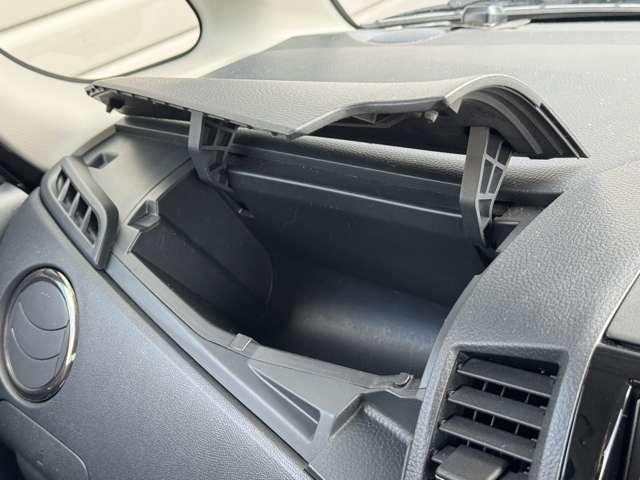 ����ȃA�b�p�[�{�b�N�X�����[�ɂ��g������������