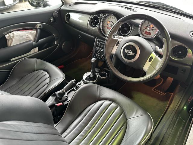 ＭＩＮＩ クーパー　パークレーン　ワンオーナー　取説　記録簿　スペアキー　ＨＩＤ　ＥＴＣ　１６アルミ（21枚目）