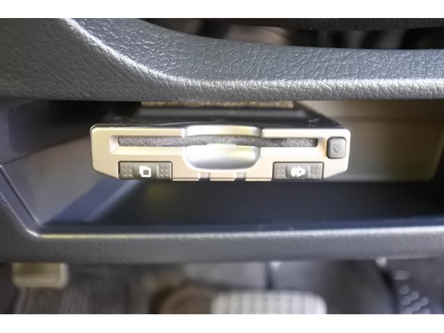Z エアロ-Gパッケージ 禁煙車 カロッツェリアメモリーナビ フルセグ Bluetooth スマートキー オートエアコン HIDライト ETC 電格ミラー 純正アルミ フロアマット バイザー 休息モード(23枚目)