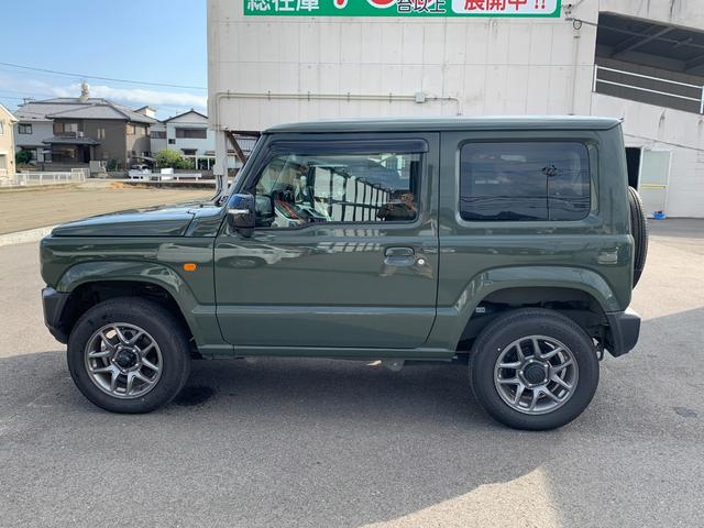 ジムニー ＸＣ　レーダブレーキサポート　コーナーセンサー　アイドリングストップ　４ＷＤ　前席シートヒーター　クルコン　ステリモ　オートライト　オートエアコン　電格ミラー　Ｐスタート　革巻きハンドル　横滑り防止（9枚目）